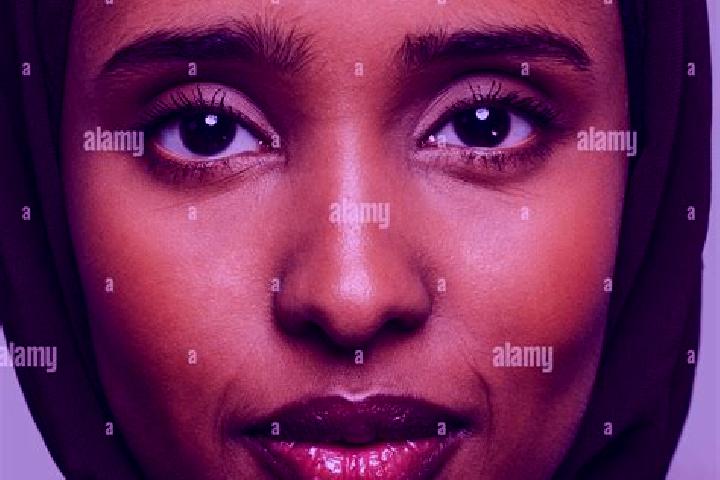 Lillian, 35, a auburn brown-eyed middle eastern companion based in Alue Bilie. Offering Roleplay, Fetish, Duos. Available for incall and outcall, day and eve...