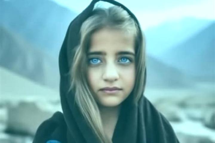 Lillian, 35, a blonde dark-eyed middle eastern companion based in Cetronia. Offering Roleplay, Travel Companion, Dinner Date. Available for incall and outcal...
