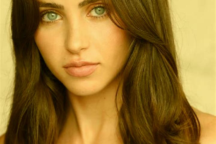 Lillian, 35, a brunette grey-eyed indian companion based in Niedobczyce. Offering 69, Dinner Date, Girlfriend Experience, GFE. Available for incall and outca...