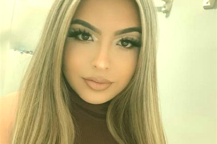 Lillian, 35, a chestnut blue-eyed mixed companion based in Guabu. Offering Roleplay, Domination, OWO. Available for incall and outcall, day and evening dates.