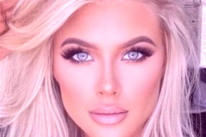 Lillian, 35, a platinum blonde hazel-eyed ebony companion based in Karangnongko. Offering Erotic Massage, Dinner Date, Massage, Travel Companion. Available f...