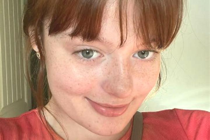 Lillian, 35, a red hazel-eyed european companion based in Proton City. Offering BDSM, Party Girl, Roleplay. Available for incall and outcall, overnight booki...