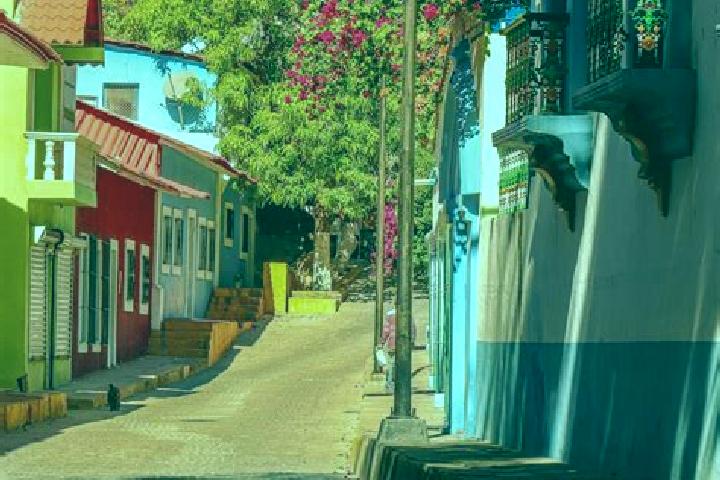 Lillian, 35 — Escort in Batopilas de Manuel Gomez Morin, Mexico