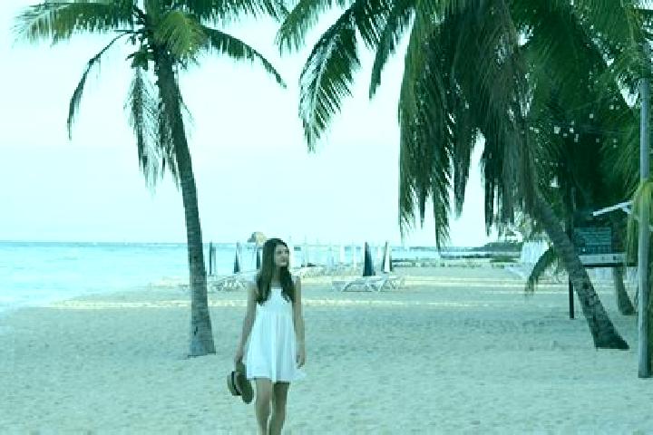 Lillian, 35 — Escort in Isla, Philippines
