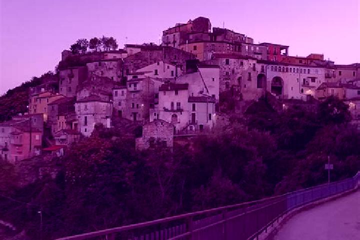 Lillian, 35 — Escort in Montemurro, Italy