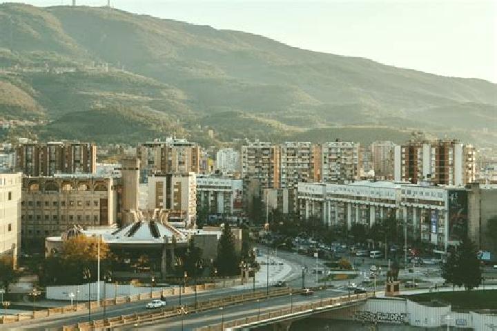 Lillian, 35 — Escort in Topolcani, North Macedonia