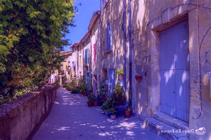 Lillian, 35 — Escort in Uzes, France