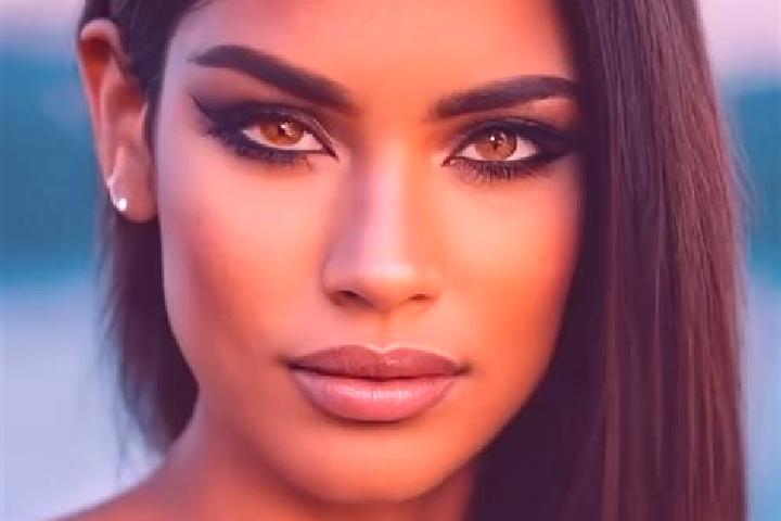 Lillian, 36, a black grey-eyed latina companion based in Lisanza. Offering Fetish, Overnight, Duos. Available for incall and outcall, overnight bookings avai...