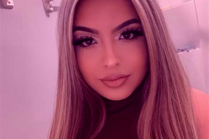 Lillian, 36, a blonde brown-eyed latina companion based in Flores Costa Cuca. Offering Erotic Massage, OWO, Roleplay, Couples, Tantra. Available for incall a...