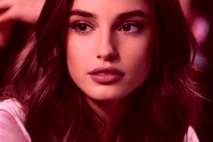 Lillian, 36, a brunette brown-eyed indian companion based in Mount Hood Village. Offering Massage, Erotic Massage, Overnight, Girlfriend Experience, Roleplay...