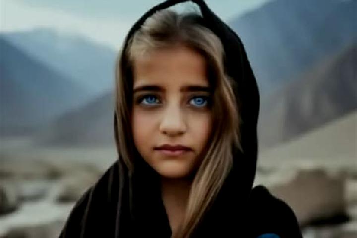 Lillian, 36, a dark blonde amber-eyed middle eastern companion based in Santa Quiteria. Offering Travel Companion, 69, BDSM, Dinner Date, Roleplay. Available...