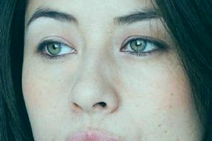 Lillian, 36, a red green-eyed asian companion based in Brezoaia. Offering Party Girl, 69, Striptease, Couples. Available for incall and outcall, overnight bo...