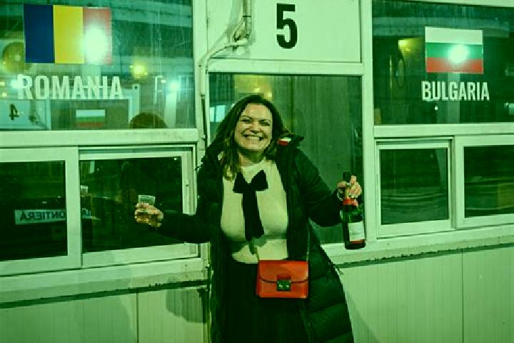 Lillian, 36 — Escort in Capalnita, Romania