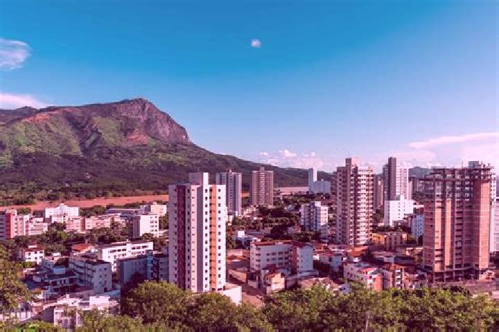 Lillian, 36 — Escort in Governador Valadares, Brazil