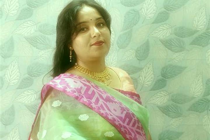 Lillian, 36 — Escort in Jamalpur, India