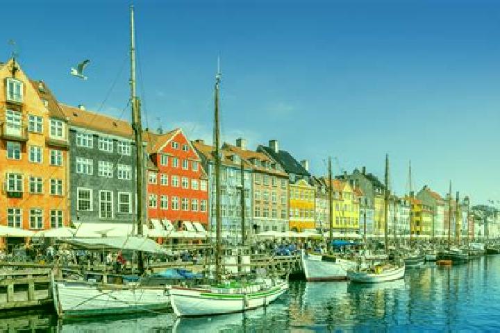 Lillian, 36 — Escort in Struer, Denmark