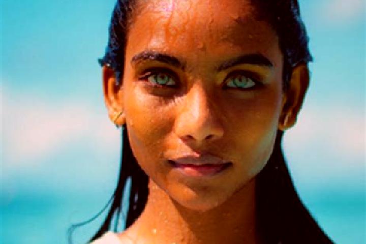 Lillian, 37, a auburn blue-eyed indian companion based in Aleksandrovsk-Sakhalinskiy. Offering Erotic Massage, Duos, Overnight, Couples. Available for incall...