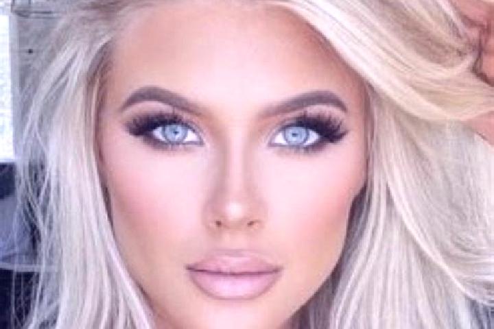 Lillian, 37, a platinum blonde brown-eyed middle eastern companion based in Engden. Offering Domination, A-Level, Deep French Kissing, Overnight, Girlfriend ...