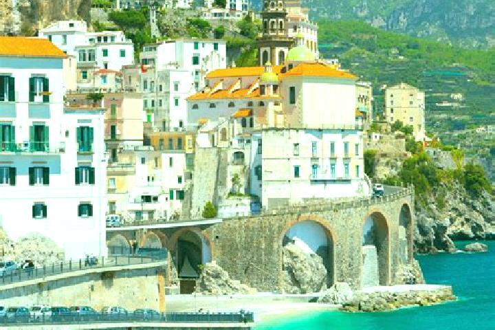 Lillian, 37 — Escort in Codogne, Italy