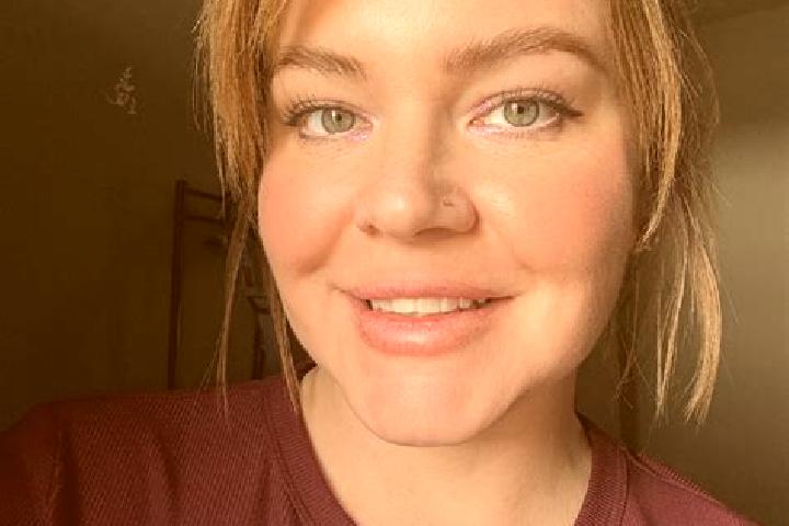 Lillian, 37 — Escort in Davis Junction, United States