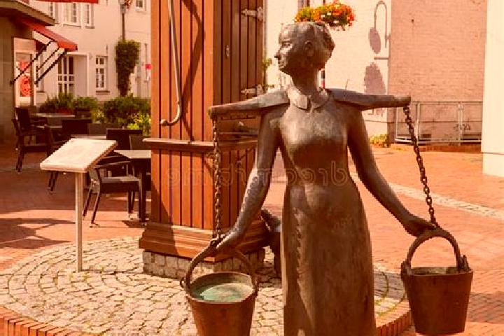 Lillian, 37 — Escort in Jever, Germany