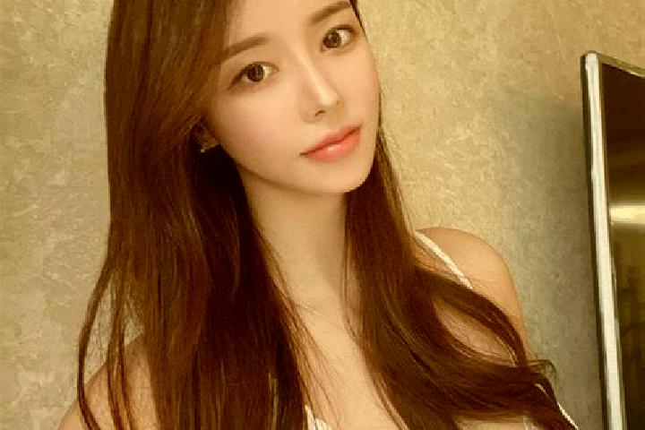 Lillian, 37 — Escort in Miaoshi, China