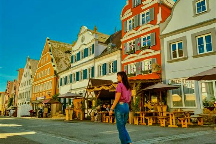 Lillian, 37 — Escort in Oettingen in Bayern, Germany