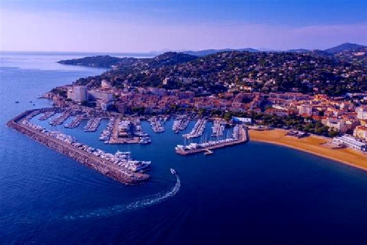 Lillian, 37 — Escort in Sainte-Maxime, France