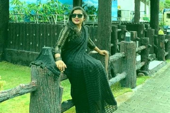 Lillian, 37 — Escort in Tisaiyanvilai, India