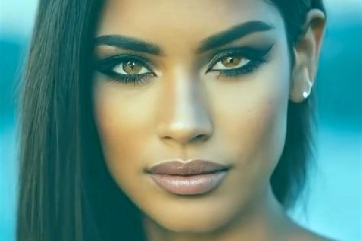 Lillian, 38, a black brown-eyed latina companion based in Kantaphor. Offering Tantra, Duos, Fetish, Erotic Massage, Girlfriend Experience. Available for inca...