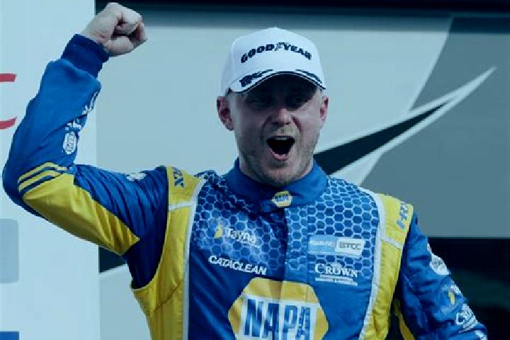Lillian, 38, a red dark-eyed asian companion based in Wrotham. Offering Striptease, Girlfriend Experience, Deep French Kissing, Fetish, 69. Available for inc...