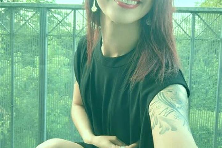 Lillian, 38 — Escort in Aigrefeuille, France