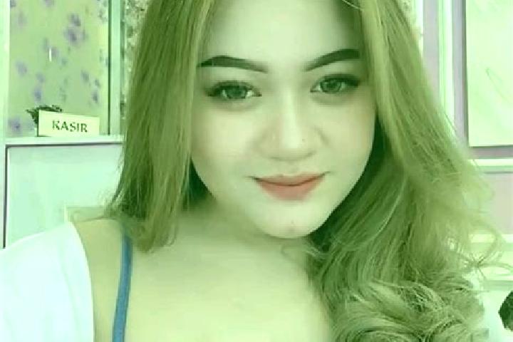 Lillian, 38 — Escort in Botoh, Indonesia