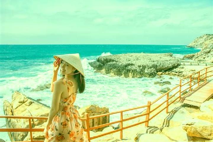 Lillian, 38 — Escort in Dien Khanh, Vietnam