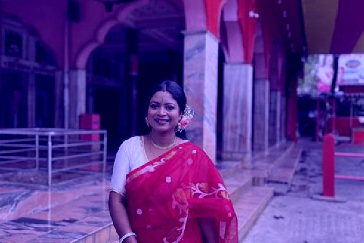 Lillian, 38 — Escort in Gumia, India