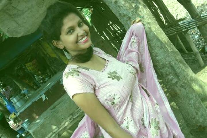 Lillian, 38 — Escort in Jhajha, India
