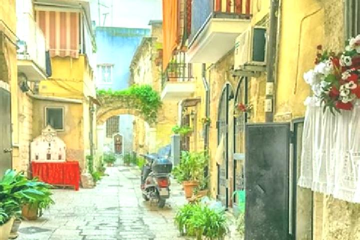Lillian, 38 — Escort in Matino, Italy