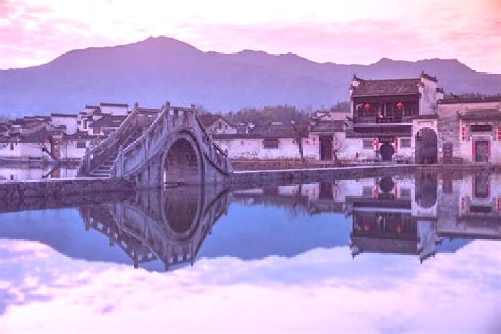 Lillian, 38 — Escort in Xidi, China