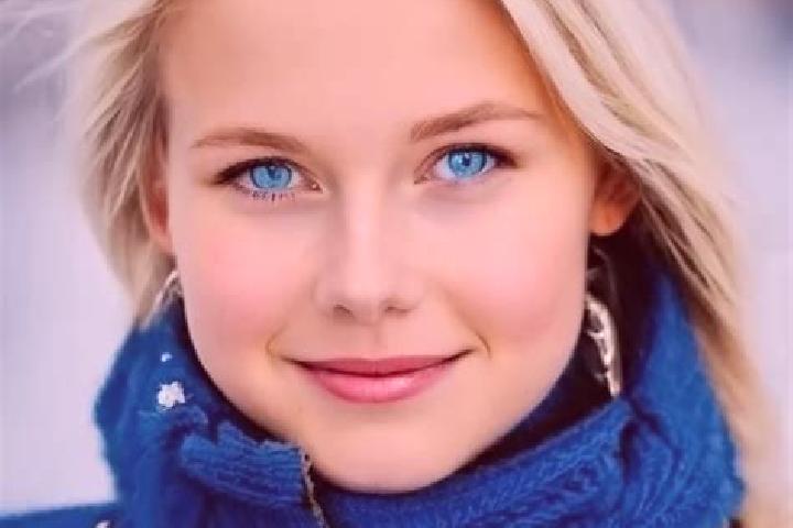 Lillian, 39, a blonde blue-eyed slavic companion based in Las Tablas. Offering BDSM, GFE, Tantra, Overnight, Deep French Kissing. Available for incall and ou...