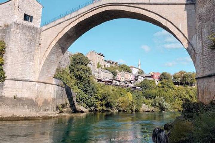 Lillian, 39 — Escort in Maglajani, Bosnia and Herzegovina