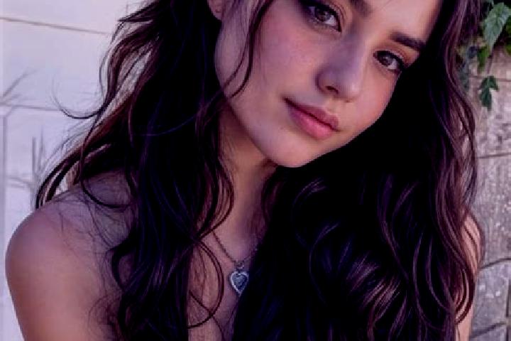 Lily, 20, a auburn hazel-eyed asian companion based in Zvornik. Offering Striptease, Roleplay, Couples, Prostate Massage. Available for incall and outcall, o...