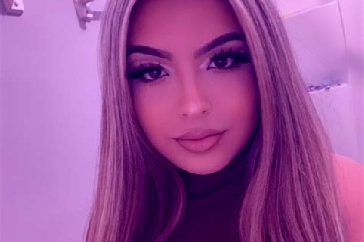 Lily, 20, a blonde amber-eyed latina companion based in Feuerthalen. Offering Roleplay, BDSM, Overnight, Tantra. Available for incall and outcall, overnight ...