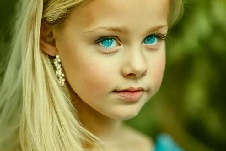 Lily, 20, a blonde blue-eyed middle eastern companion based in Berri. Offering OWO, BDSM, Tantra. Available for incall and outcall, day and evening dates.