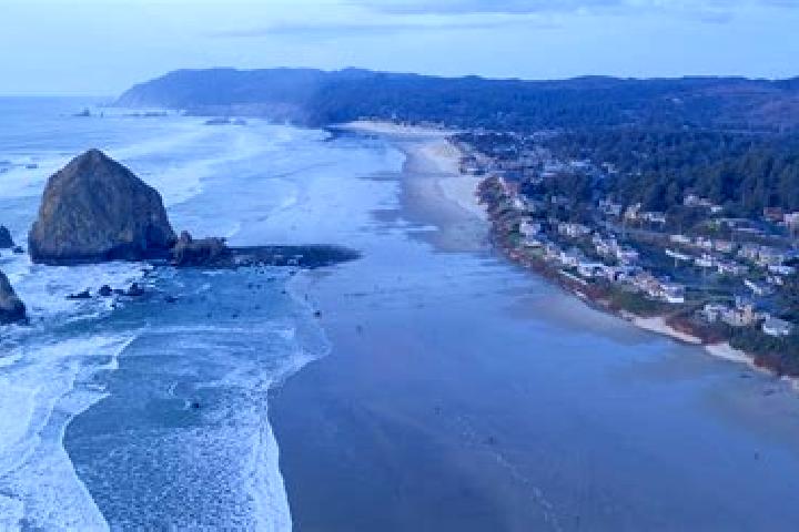 Lily, 20 — Escort in Cannon Beach, United States