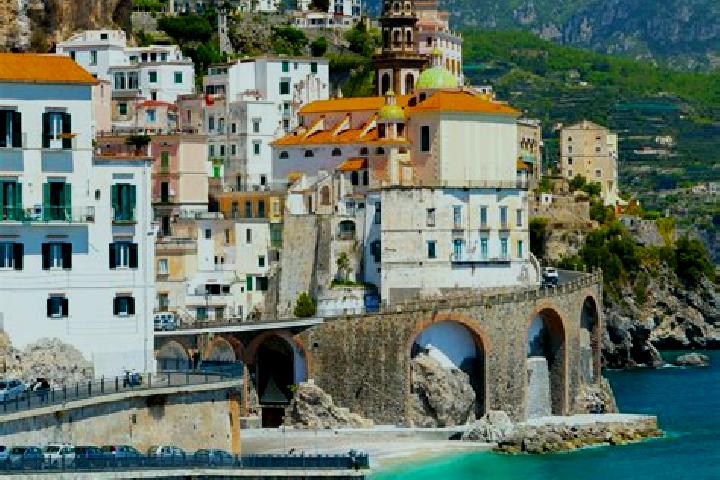 Lily, 20 — Escort in Dogaletto, Italy