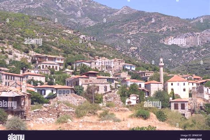 Lily, 20 — Escort in Doganbey, Turkey