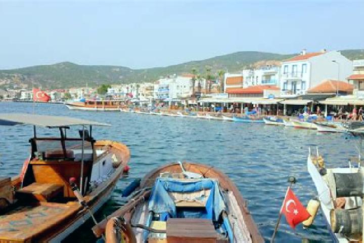 Lily, 20 — Escort in Hatundere, Turkey