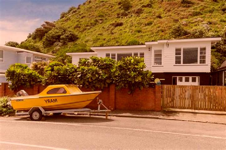 Lily, 20 — Escort in Owhiro Bay, New Zealand