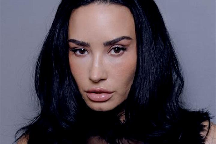 Lily, 20 — Escort in Paradas, Spain