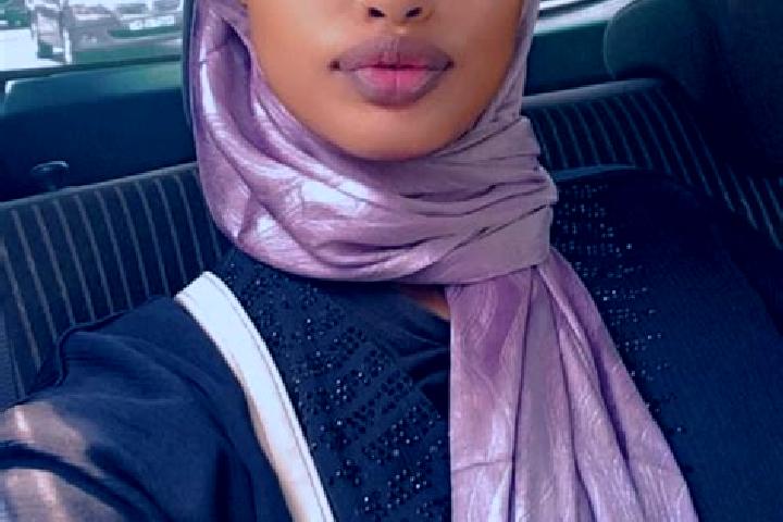 Lily, 20 — Escort in Rahimah, Saudi Arabia